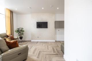 Luxury Retreat, Perfect For Business & Families With Free Gym By The Pocklington - The Abbey Suite - Leicester - 2