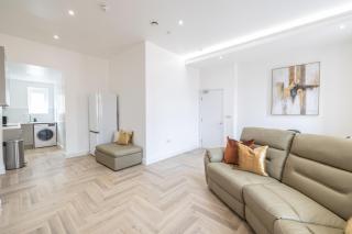Luxury Retreat, Perfect For Business & Families With Free Gym By The Pocklington - The Abbey Suite - Leicester - 1