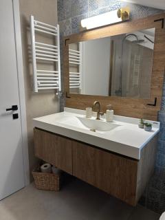 SkyDeck 88 - Four Bedroom Maisonette - 7