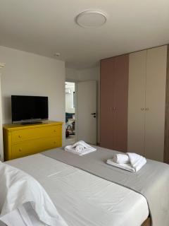 SkyDeck 88 - Four Bedroom Maisonette - Kalamata - 6