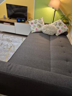 Great London Flat - Modern & Spacious - 5 Mins from Piccadilly Line tube station - 4