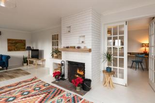 Lower Barn House at Westerlands Farm Sleeps 11 - Graffham - 0
