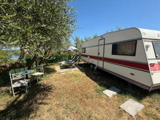 caravan on the lake - Shkodra - 5