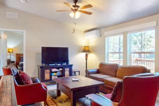 Paws & Pines Family Escape - 7