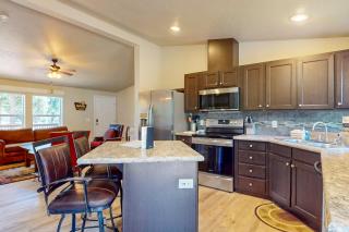 Paws & Pines Family Escape - 3