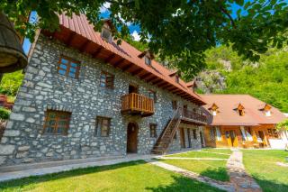 Bujtina Berishta Theth - Theth - 0