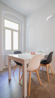 Grand Pupp Apartment with Jacuzzi and Netflix by Rentez - Karlovy Vary - 1