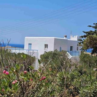 Blue and White View - Sarakíniko - 0