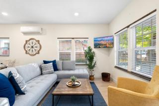 Walk to Old Town - Cozy Restored Cottage - Cottonwood - 9