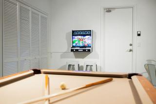 Heated Pool- MiniGolf- Fire Pit- Game Room- 1mi to Beach - 3