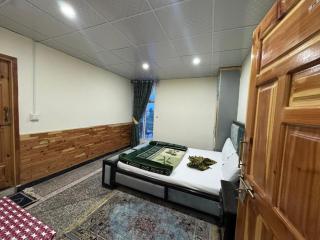 Mount view hotel - Khānspur - 8