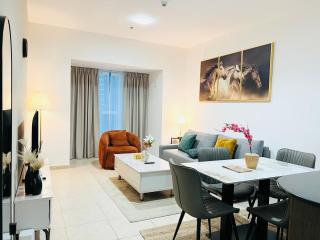 1 BR Flat, Luxury amenities, Opp Beach & Club with FREE Parking in Dubai Marina - Dubai - 9