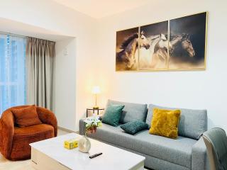 1 BR Flat, Luxury amenities, Opp Beach & Club with FREE Parking in Dubai Marina - Dubai - 0