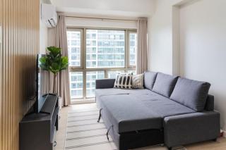 Scandi 1 BR Home Golf View BGC - Manila - 9