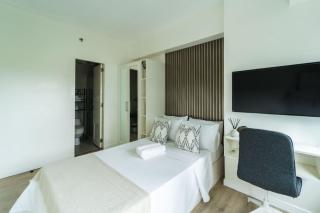 Scandi 1 BR Home Golf View BGC - Manila - 2