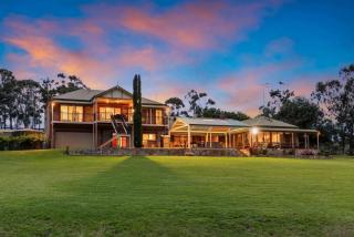 Secluded Stylish and Spacious The LostPlot - - 8