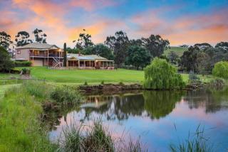 Secluded Stylish and Spacious The LostPlot - - 4