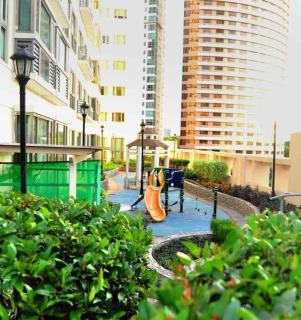 Julias Tropical Oasis Golf Skyline View - 9