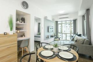 Julias Upscale Airy Getaway 1 BR Golf View - Manila - 9