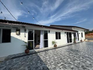 D' Ehsan Homestay & Chalet - 9