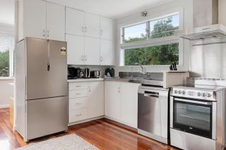 Countryside 4BR Family Home near Airport - Auckland - 5