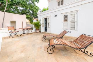 Kura Botanica Hotel - 3