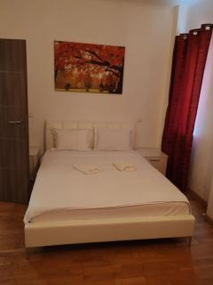 Central Budget Accomodation 4 - Bucharest - 0