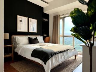 Modern Luxe 3 BR Home BGC - Manila - 0