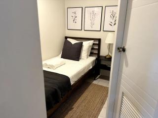 Modern Luxe 3 BR Home BGC - Manila - 5