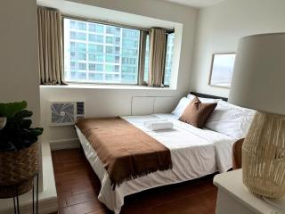Modern Luxe 3 BR Home BGC - Manila - 4