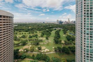 Modern Coastal Design 1 BR Condo Golf View BGC - 0