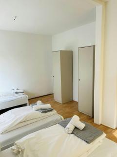 Spacious Apartment for 6 - 6