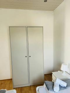 Spacious Apartment for 6 - Hamburg - 4