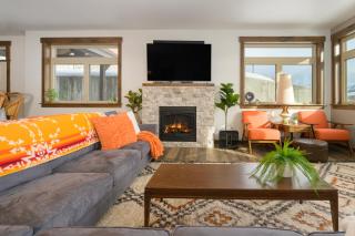 448 Cranmer Unit 103 - 1