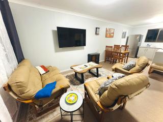 Nestled next door - Stanthorpe - 6
