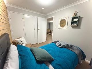 Nestled next door - Stanthorpe - 4