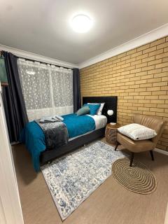 Nestled next door - Stanthorpe - 2