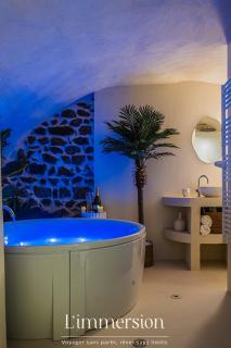 Hélios, Suite Grecque & Spa - Vienne - 9