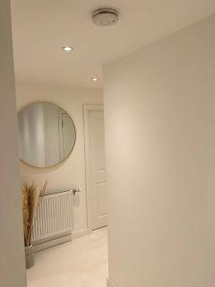Modern Riverside 1BR apartment - Barking - 0