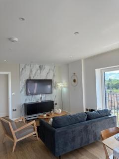 Luxury 2 Bedroom with Balcony - Fast Wi-Fi - Netflix 711C - Birmingham - 3