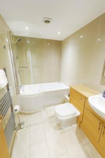 2-Bed Apartment in Bridgwater - Comfy & Central - Bridgwater - 3