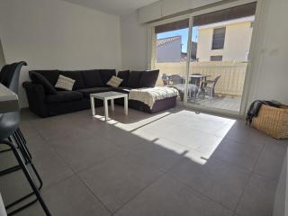 Vue Mer avec Terrasse Calme & Confort Moderne - Le Grau-du-Roi - 9