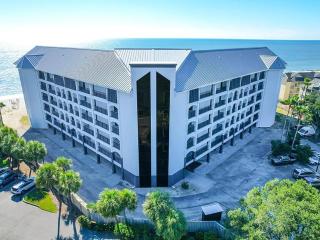 417 Seascape Villas Wild Dunes Resort, Beachfront! Stunning Views! Pool! Linens Included - Isle of Palms - 7