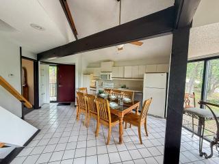 Treehouse Treetop Village106-3Bed3BAPools-8PP - 1