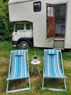 Monroe Horsebox Glamping - Porthleven - 9