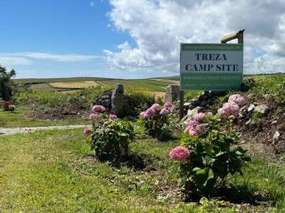 Monroe Horsebox Glamping - Porthleven - 1