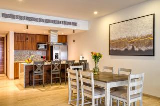 Group Apt 13 16, no view, 3BR, 12 pax - 5