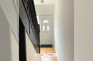 3-Bedroom House in Warrington with Free Parking Ideal for Contractors and Family Stays - Warrington - 7
