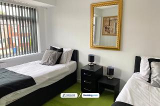 3-Bedroom House in Warrington with Free Parking Ideal for Contractors and Family Stays - Warrington - 9