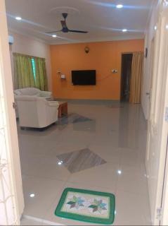 Cream Roof Homestay - 8